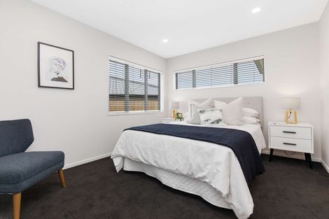 Photo of property in 24 Vinistra Road, Kumeu, 0810