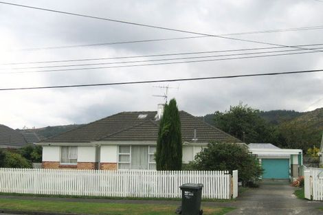 Photo of property in 77 Fraser Crescent, Elderslea, Upper Hutt, 5018