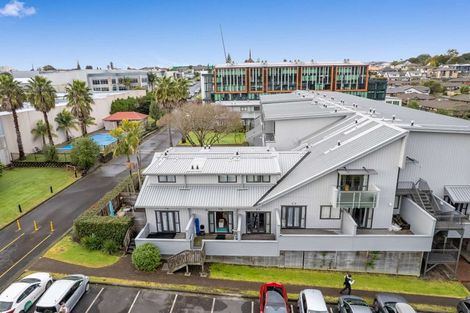 Photo of property in 22a/30 Westward Ho, Glen Eden, Auckland, 0602