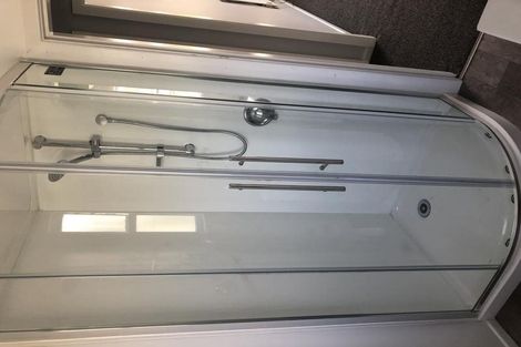 Photo of property in 99a Kawaha Point Road, Kawaha Point, Rotorua, 3010