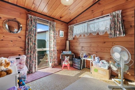 Photo of property in 13 Humphries Street, Greytown, 5712