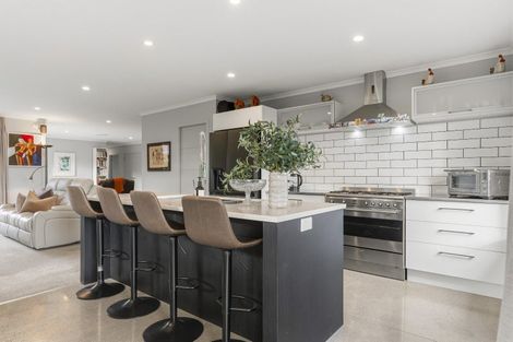 Photo of property in 3 Ellesmere Close, Pyes Pa, Tauranga, 3112