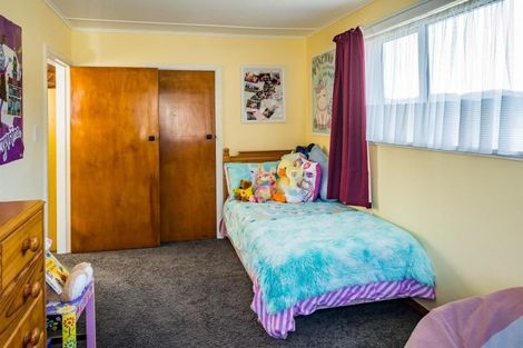 Photo of property in 209b Waddington Drive, Naenae, Lower Hutt, 5011