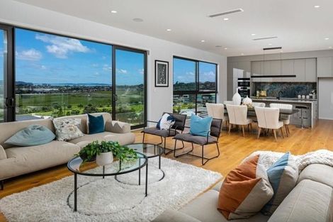 Photo of property in 50 Wainui Road, Silverdale, 0932