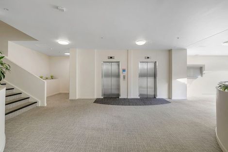 Photo of property in Stadium Garden Flats, 402/107 Thorndon Quay, Pipitea, Wellington, 6011