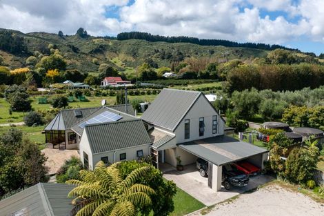 Photo of property in 6 Hill Road, Ormond, Gisborne, 4071
