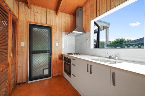 Photo of property in 2/1 Fowlds Avenue, Sandringham, Auckland, 1025