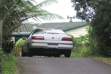 Photo of property in 28 Huntleigh Park Way, Ngaio, Wellington, 6035
