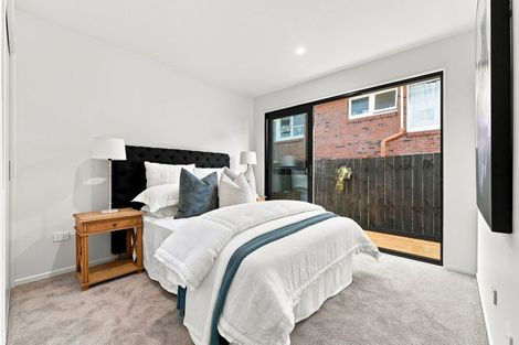 Photo of property in 8b Stanley Avenue, Milford, Auckland, 0620