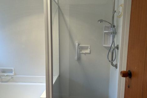 Photo of property in 1/2 Bill Ashcroft Grove, Havelock North, 4130