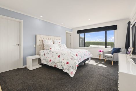 Photo of property in 25 Silicon Way, Fitzherbert, Palmerston North, 4410