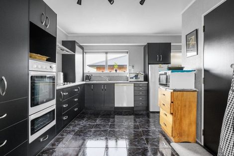 Photo of property in 113a Avalon Drive, Nawton, Hamilton, 3200