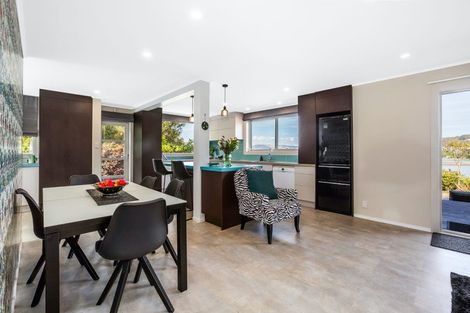 Photo of property in 64a Mana View Road, Paremata, Porirua, 5026