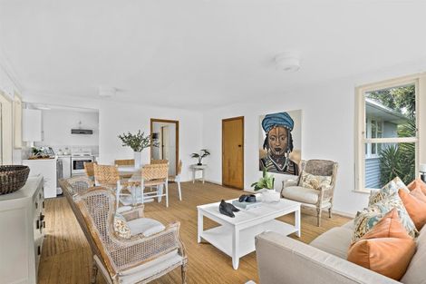 Photo of property in 1622 South Head Road, South Head, Helensville, 0874