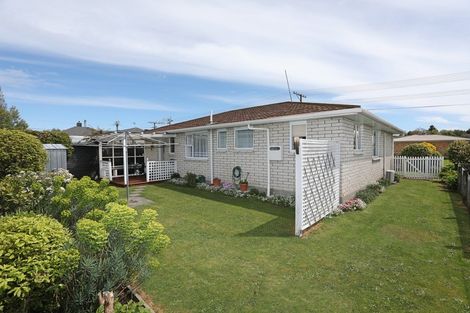 Photo of property in 47 Skerman Street, Marton, 4710