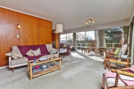 Photo of property in 269 East Coast Road, Mairangi Bay, Auckland, 0630