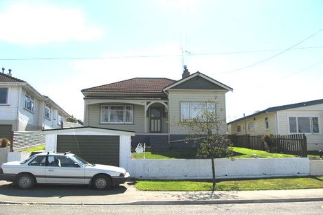 Photo of property in 12 Cambridge Street, Kensington, Timaru, 7910