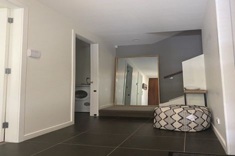 Photo of property in 35b Ngaio Road, Kelburn, Wellington, 6012