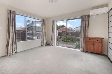 Photo of property in 32b Laing Crescent, Heathcote Valley, Christchurch, 8022