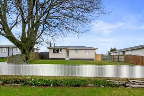 Photo of property in 271 Balmoral Drive, Tokoroa, 3420