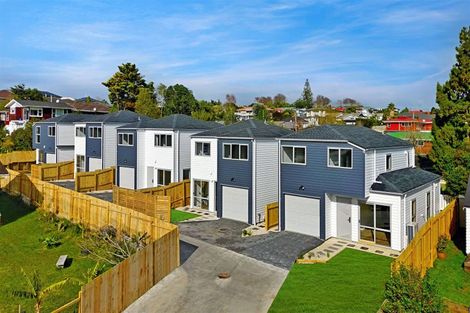 Photo of property in 240a Whitney Street, Blockhouse Bay, Auckland, 0600