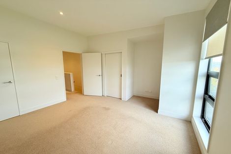 Photo of property in 214 Hobsonville Point Road, Hobsonville, Auckland, 0616