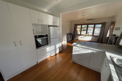 Photo of property in 79 Ngataringa Road, Devonport, Auckland, 0624