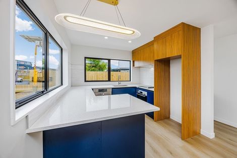 Photo of property in 8 Funnell Place, Manurewa, Auckland, 2102