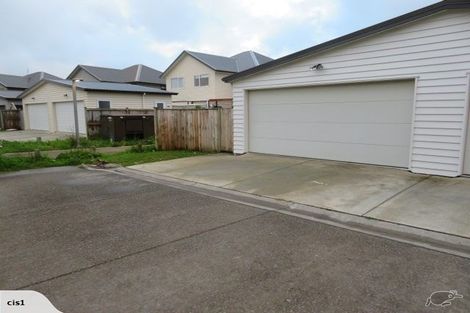 Photo of property in 70 Pencaitland Drive, Flat Bush, Auckland, 2019