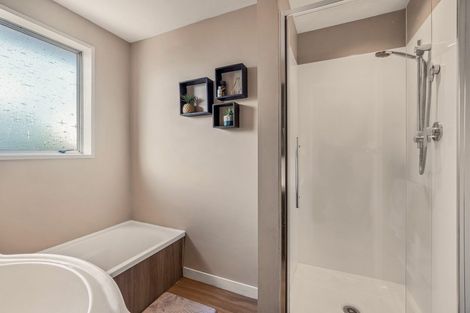 Photo of property in 11 Cowes Street, Avondale, Christchurch, 8061