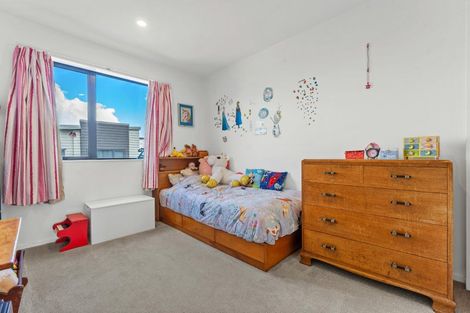 Photo of property in 9 Fuselage Road, Hobsonville, Auckland, 0616