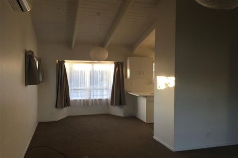 Photo of property in 1/48 Strid Road, Te Atatu South, Auckland, 0610