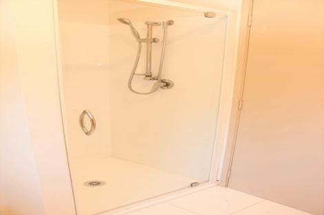 Photo of property in 12 Beaudine Avenue, Glenfield, Auckland, 0629