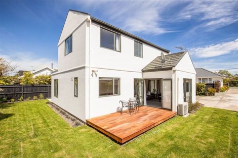 Photo of property in 2/24 Withells Road, Avonhead, Christchurch, 8042