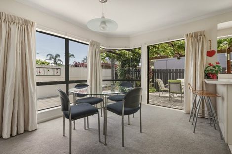 Photo of property in 16 Pacific View Road, Papamoa Beach, Papamoa, 3118