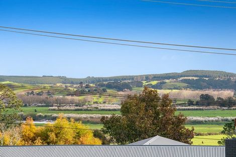 Photo of property in 22 Makiri Street, Helensville, 0800