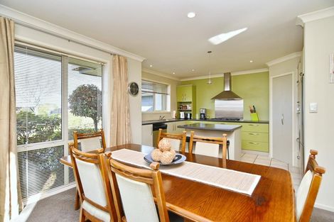Photo of property in 8 Ross Place, Northwood, Christchurch, 8051