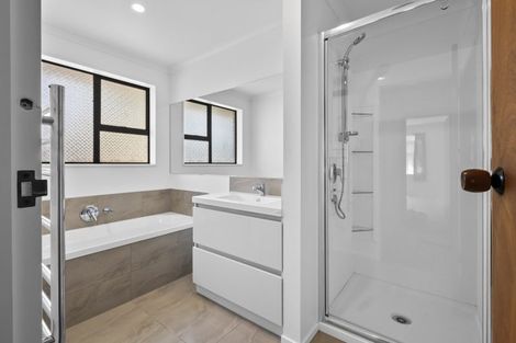 Photo of property in 100 Monrad Street, Highbury, Palmerston North, 4412