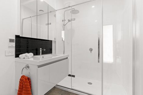 Photo of property in 17 Madison Street, Carterton, 5713