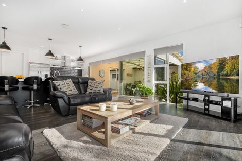 Photo of property in 129 Ostrich Farm Road, Pukekohe, 2676