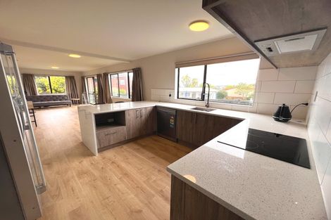 Photo of property in 50a Weldene Avenue, Glenfield, Auckland, 0629