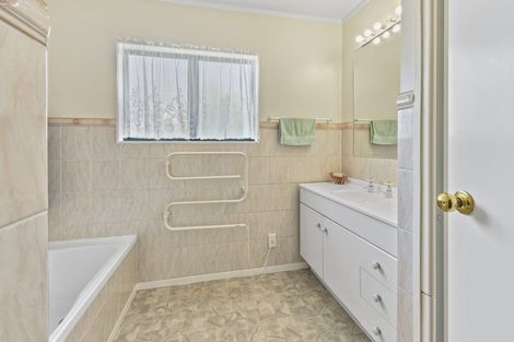 Photo of property in 26a Cosgrave Road, Papakura, 2110