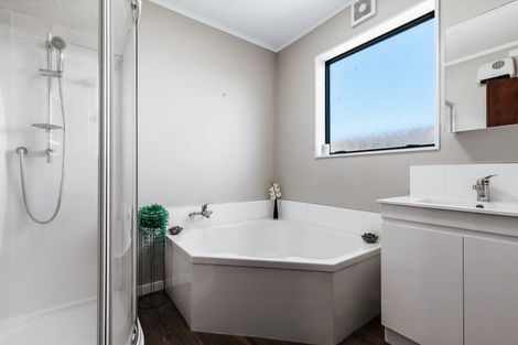 Photo of property in 5 Victoria Street, Richmond Heights, Taupo, 3330