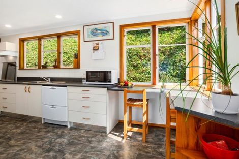 Photo of property in 129 Ironside Road, Johnsonville, Wellington, 6037