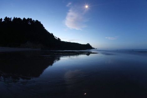 Photo of property in 124a Ocean Beach Road, Tairua, 3508