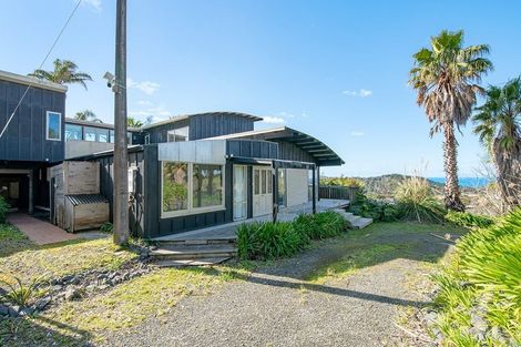 Photo of property in 52 Sunnyheights Road, Orewa, 0931