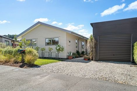 Photo of property in 7 Pukeko Place, Wanaka, 9305