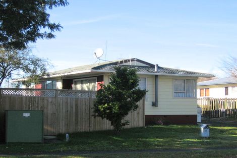 Photo of property in 35 Karen Crescent, Dinsdale, Hamilton, 3204