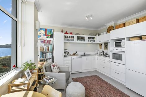 Photo of property in Rona House, 33 Rimu Street, Eastbourne, Lower Hutt, 5013