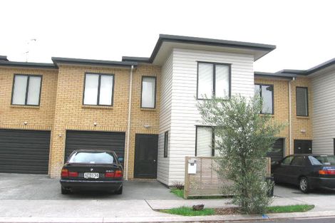 Photo of property in 32 Barnea Circle, Glen Eden, Auckland, 0602